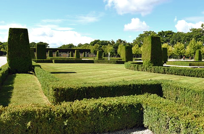 Drottningholm Palace garden 3